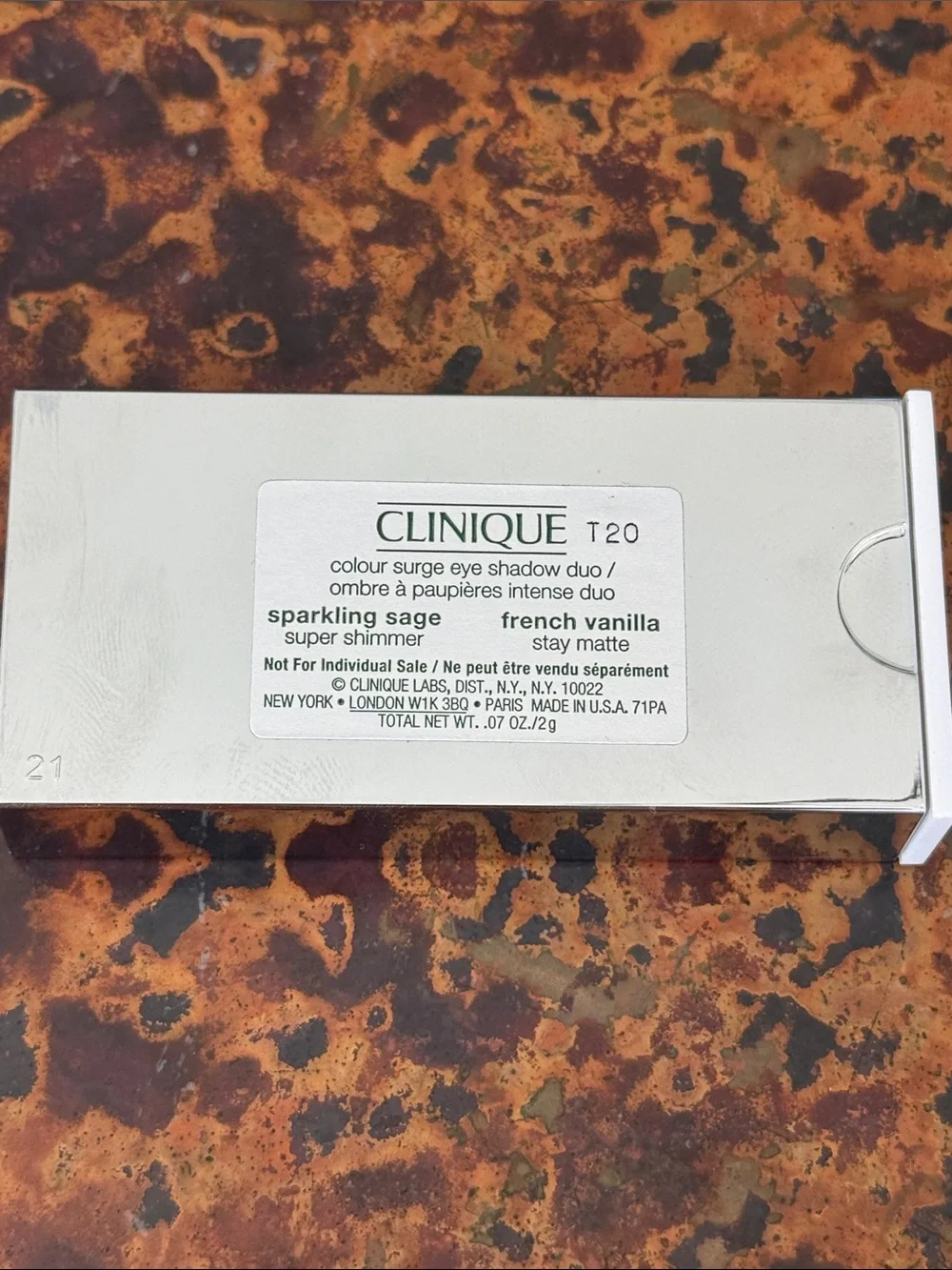 Clinique Colour Surge Eyeshadow Duo Sparkling Sage Shimmer French Vanilla Matte